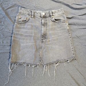 Zara Mini Skirt Womens Medium Black Jean Distressed Slit Front Button Up Denim